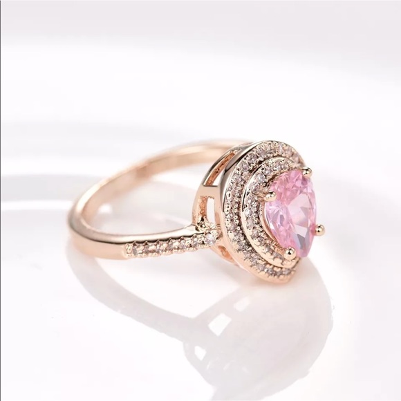 Size 10- 🤗18k gold pink sapphire ring - Picture 2 of 5